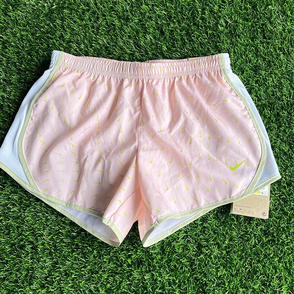 NIKE Dri Fit Kids Running Shorts size medium
